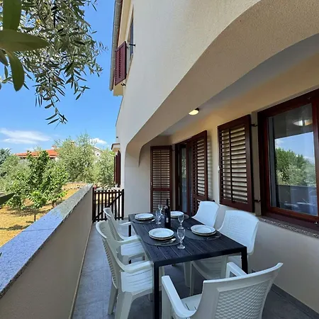 Dunato I- By Interhome Apartament Šilo