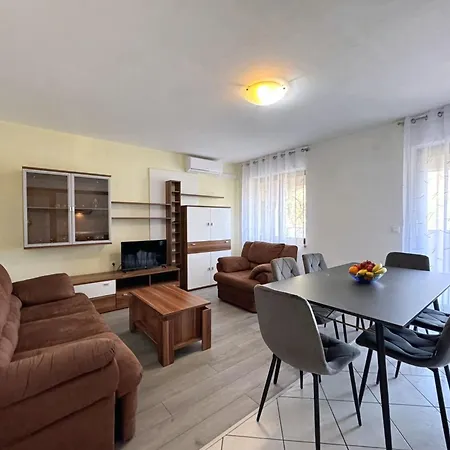 Dunato I- By Interhome *